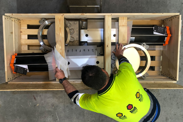 Suministros. Válvulas de guillotina DN350